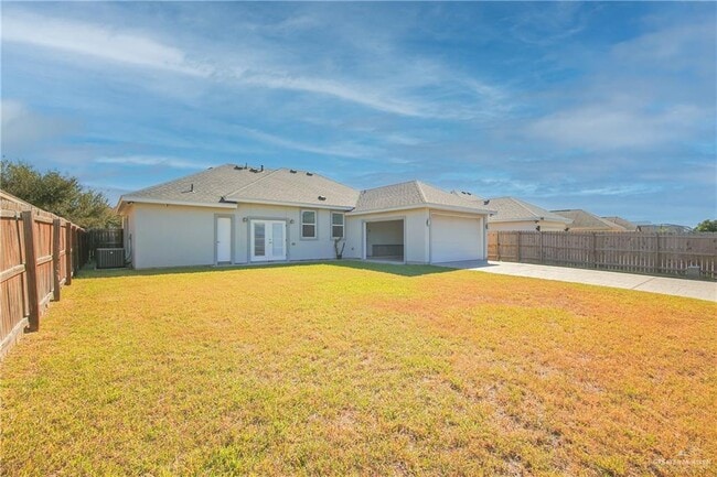 Building Photo - 34 South Dr