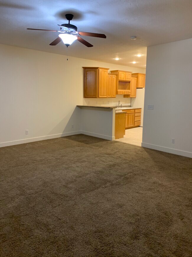 Building Photo - 2260 Cumorah Way