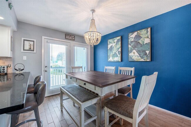 Building Photo - 103 Jean Lafitte Cove