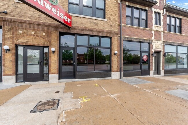 Building Photo - 3805 S Kingshighway Blvd