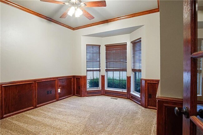 Building Photo - 9417 Forest Dale Dr