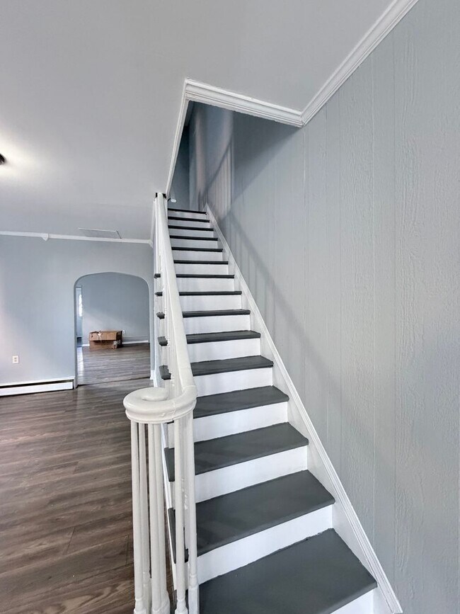 Building Photo - 106 Virginia Ave