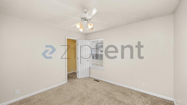 Building Photo - 4016 Cody Dr