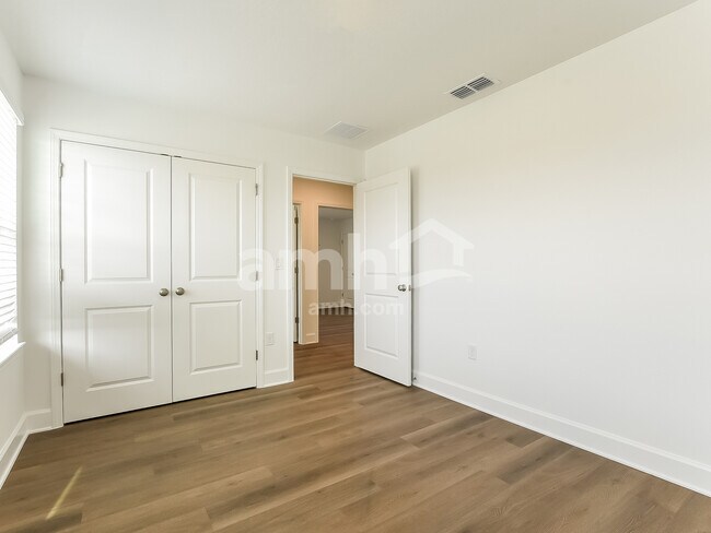 Building Photo - 2711 Radha Wy