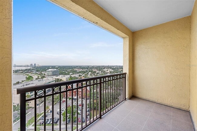 Building Photo - 345 Bayshore Blvd