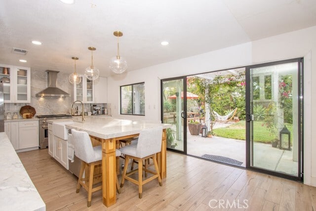 Building Photo - 3682 Grovedale St