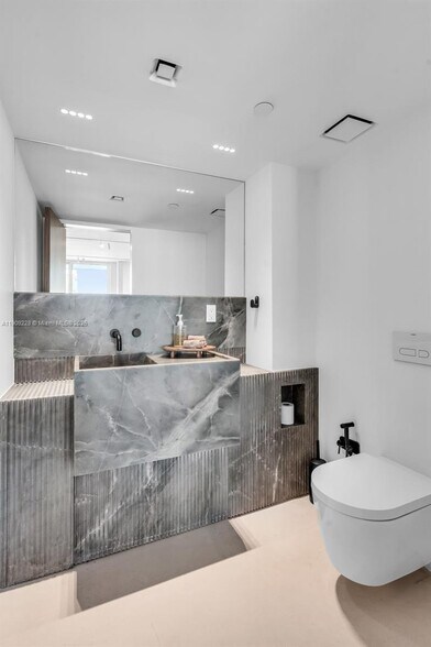 Building Photo - 3411 Indian Creek Dr