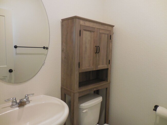 Building Photo - Spacious 3-Bedroom Dixon Home with Loft, Solar & Open Floor Plan