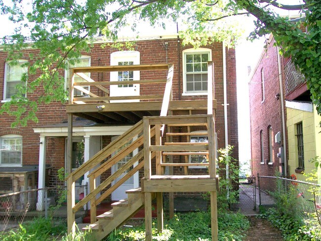 Building Photo - 1210 Wallace St