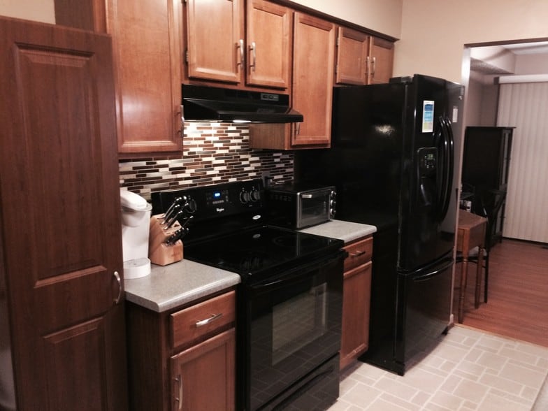 Building Photo - 9833 Timbers Dr