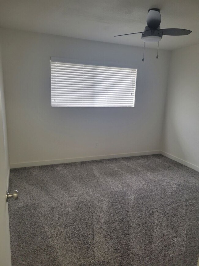 Building Photo - 1765 W 400 N