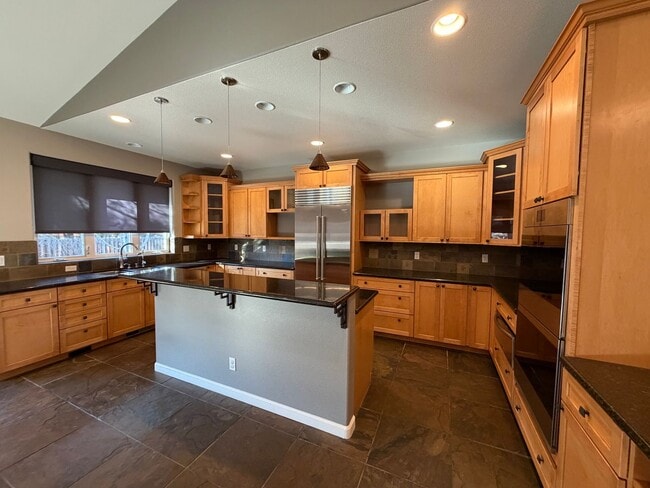 Building Photo - 1199 Manzanita Ln