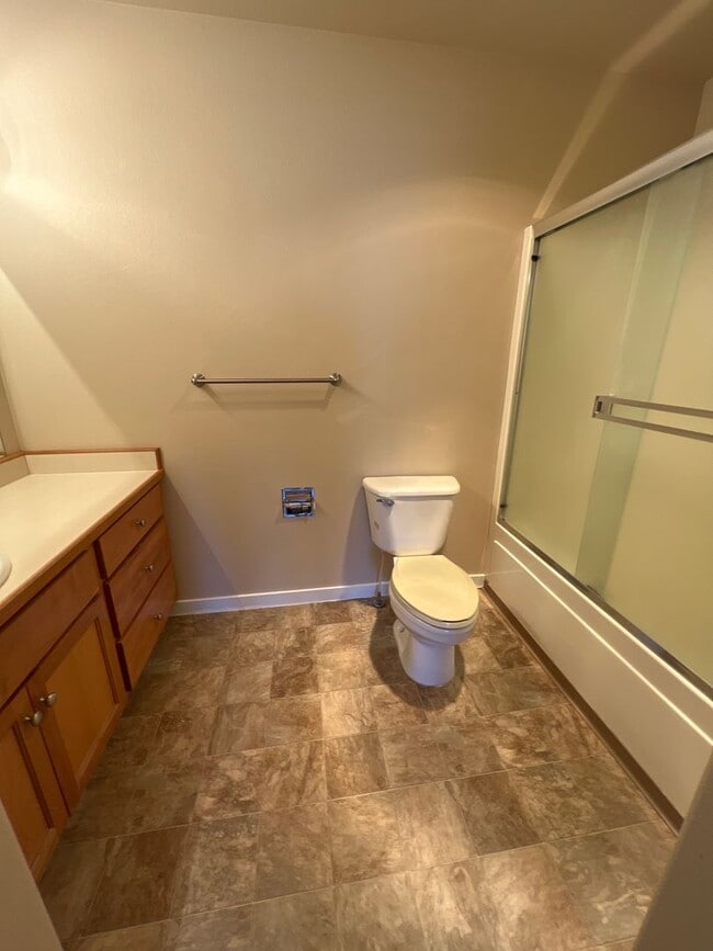 Building Photo - nov208