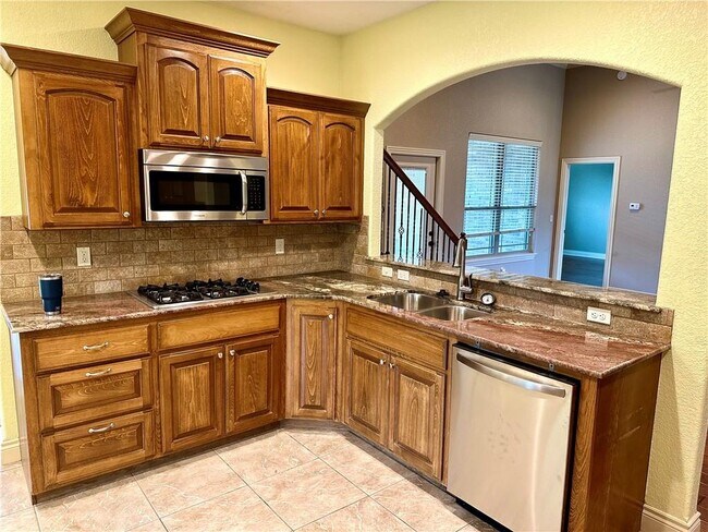 Building Photo - 5732 Dancing Rabbit Dr