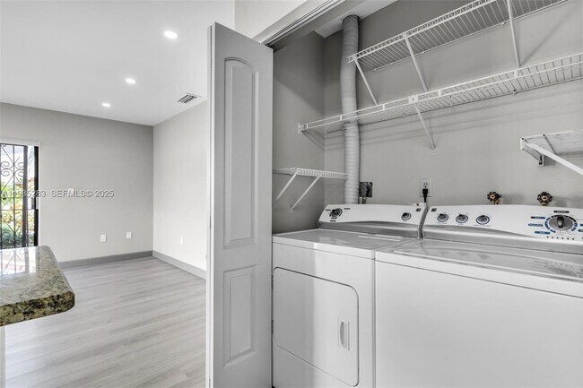 Building Photo - 13755 SW 23rd Terrace