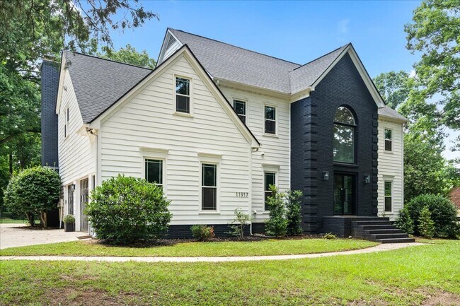 Building Photo - 11917 Shady Oak Ct