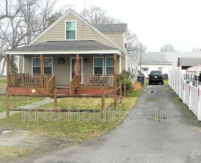 Building Photo - 5944 Bartee St