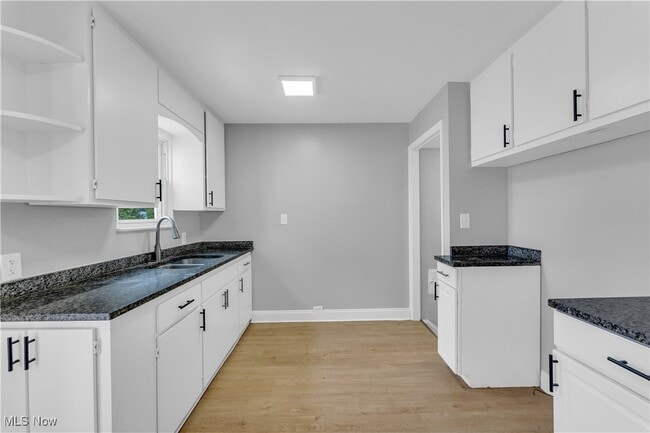 Building Photo - 25771 Zeman Ave