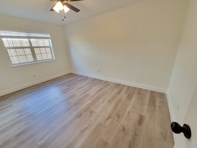 Building Photo - 22522 Deville Dr