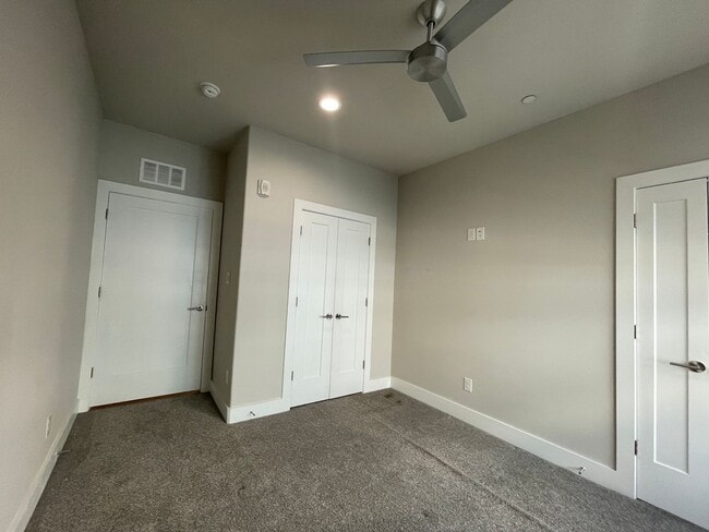 Building Photo - Modern living in trending East Dallas at METRO AT LIVE OAK!