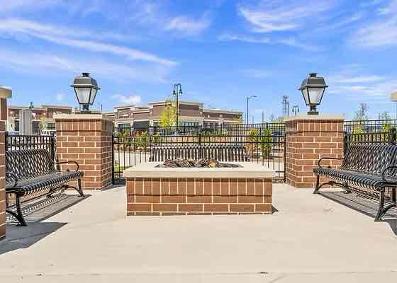 Building Photo - 9610 N Centennial Dr