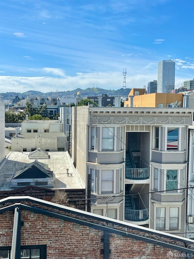 Building Photo - 230 7th St