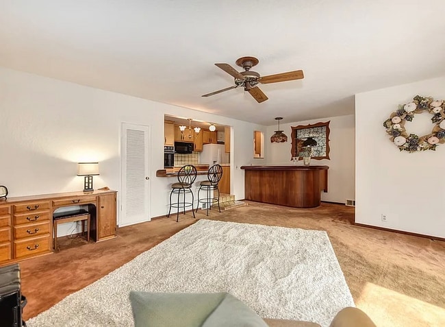 Building Photo - 2609 Fernandez Dr