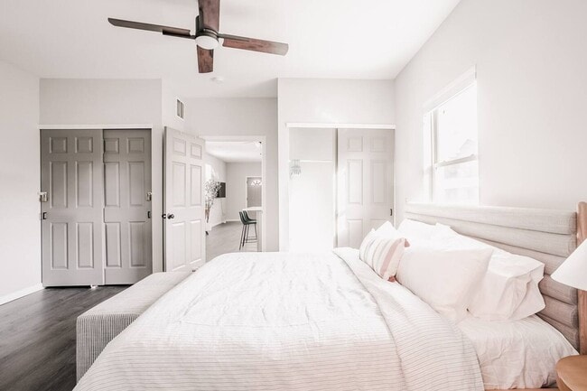 Building Photo - Private Unfurnished Single Family Home In ...