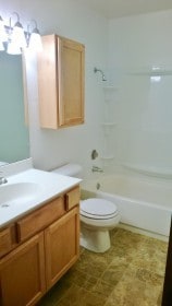 Building Photo - Lamplighter Apartments