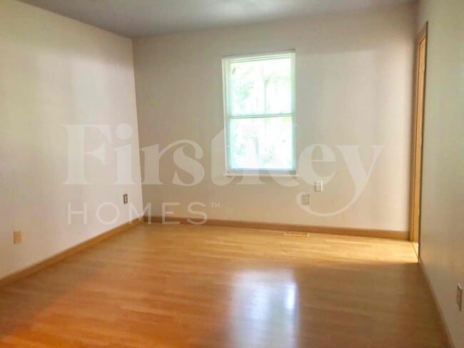 Building Photo - 1248 Mendoza Dr