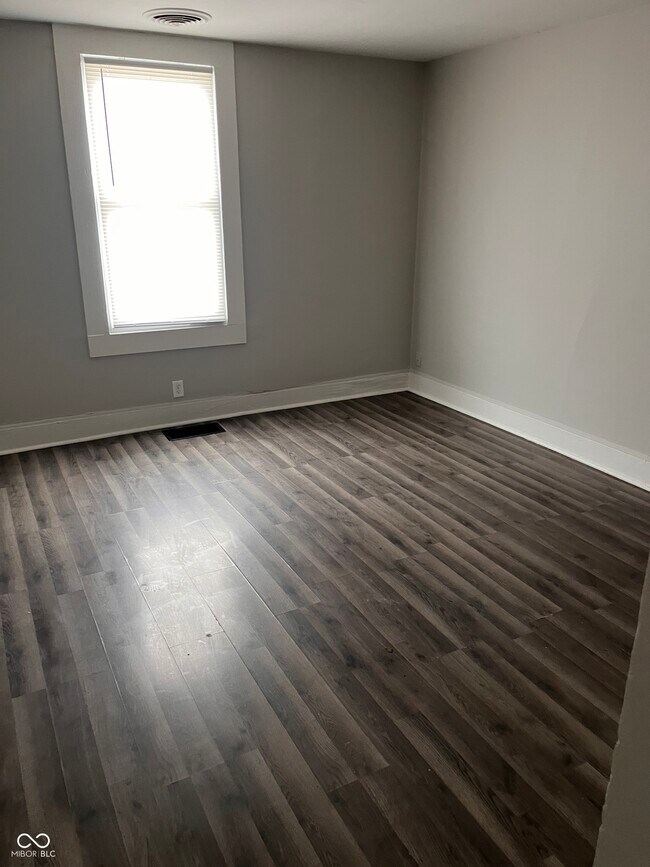 Building Photo - 1944 Shelby St