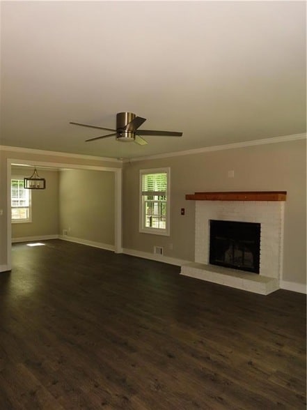 Building Photo - 5006 Suwanee Dam Rd