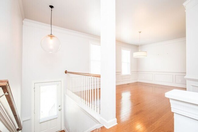 Building Photo - 2069 Cobblestone Cir NE