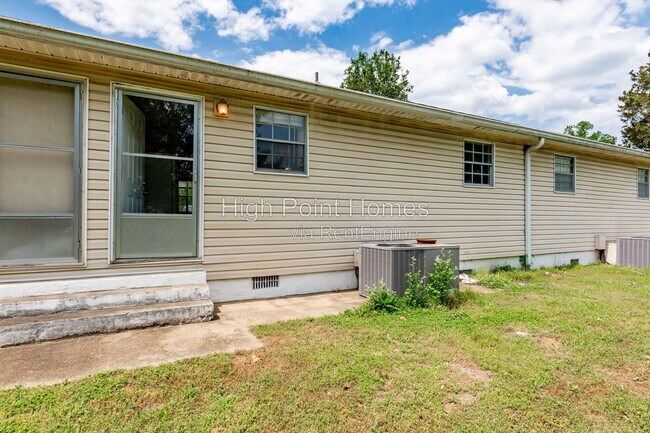 Building Photo - 8810 Springfield Rd