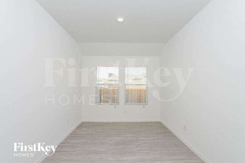 Building Photo - 6141 Treadle