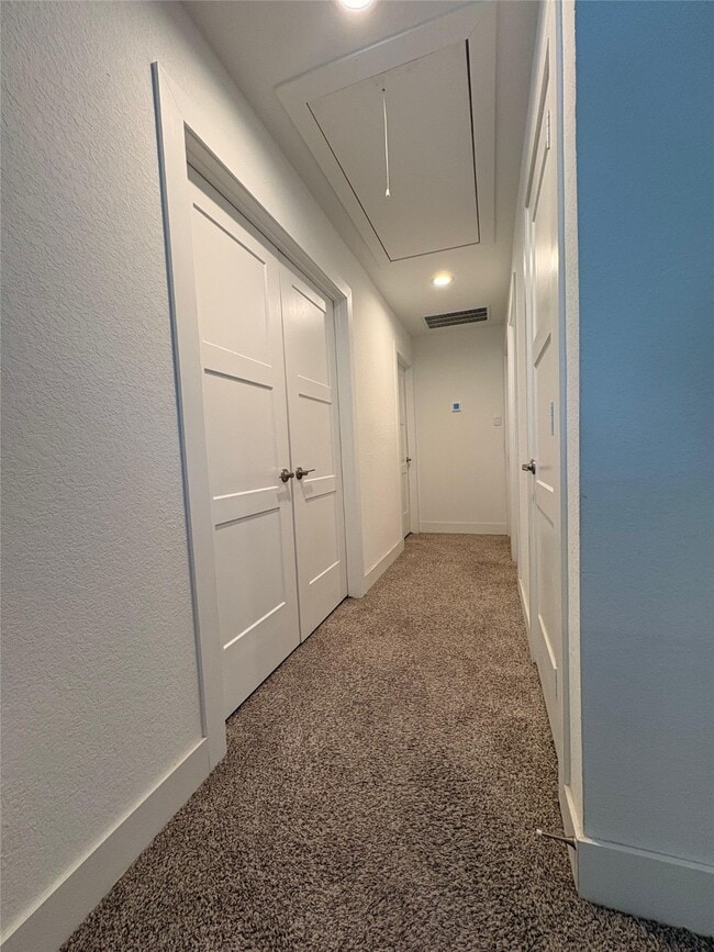 Building Photo - 13712 Moss Lake Ln