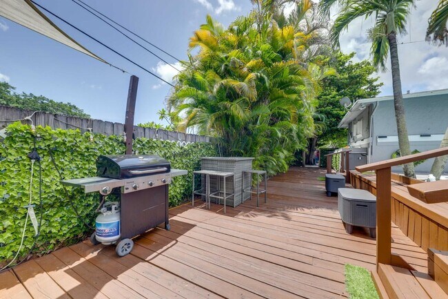 Building Photo - 3609 SW 58th Ave