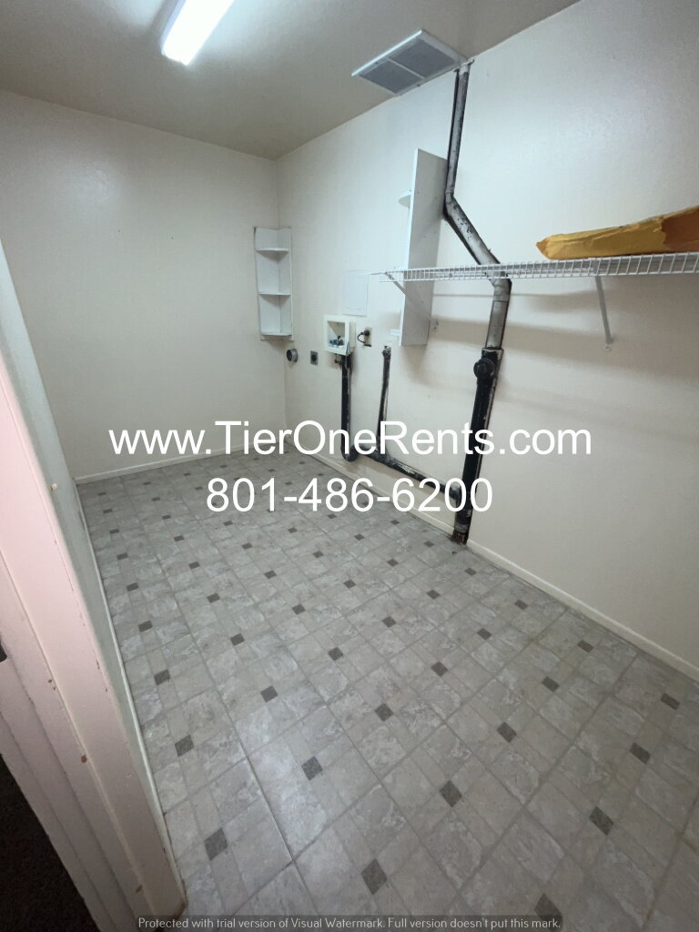 Building Photo - NO DEPOSIT option available for qualified renters!