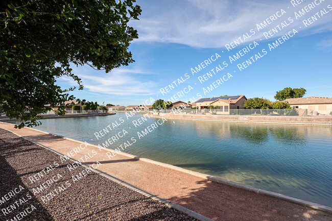 Building Photo - 10844 W Palm Ln