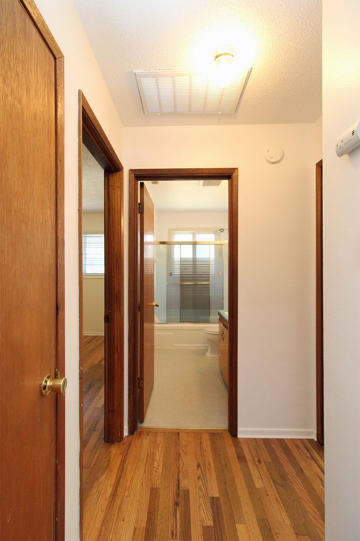 Building Photo - 6024-6024 NE Milton St