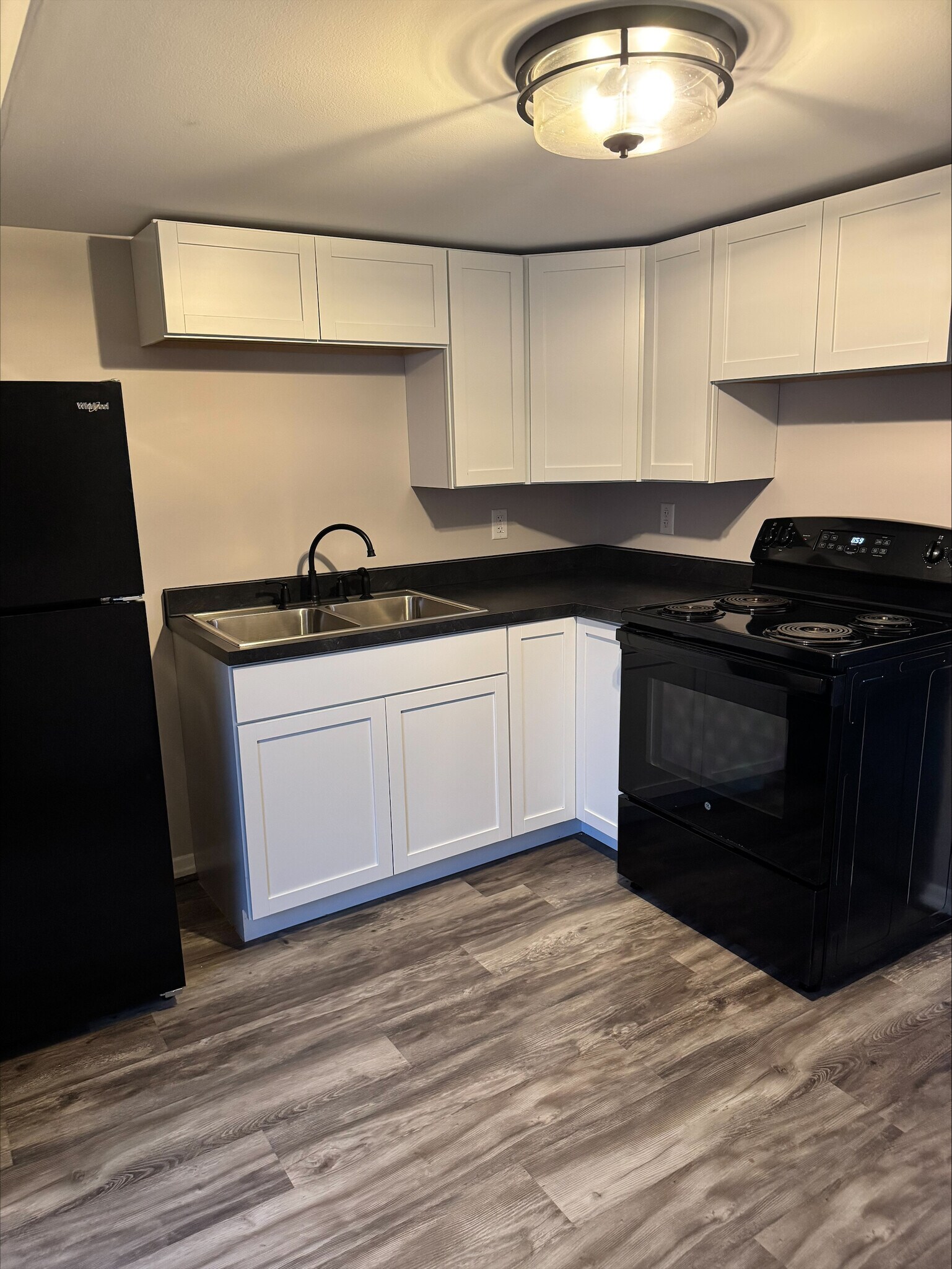 Kitchen - 510 Lincoln St