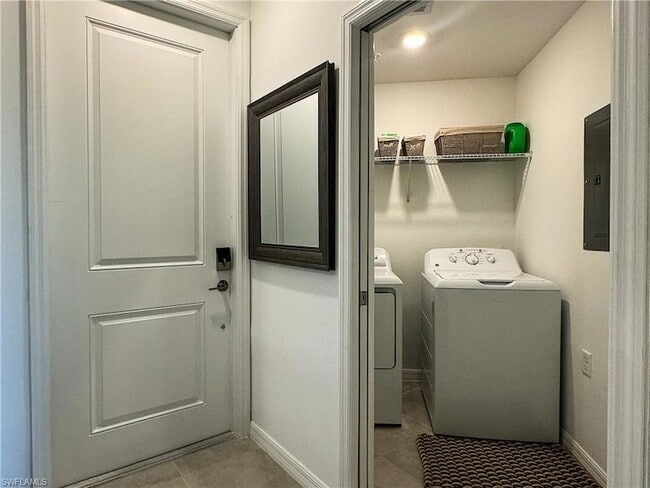 Building Photo - 5807 Double Eagle Cir