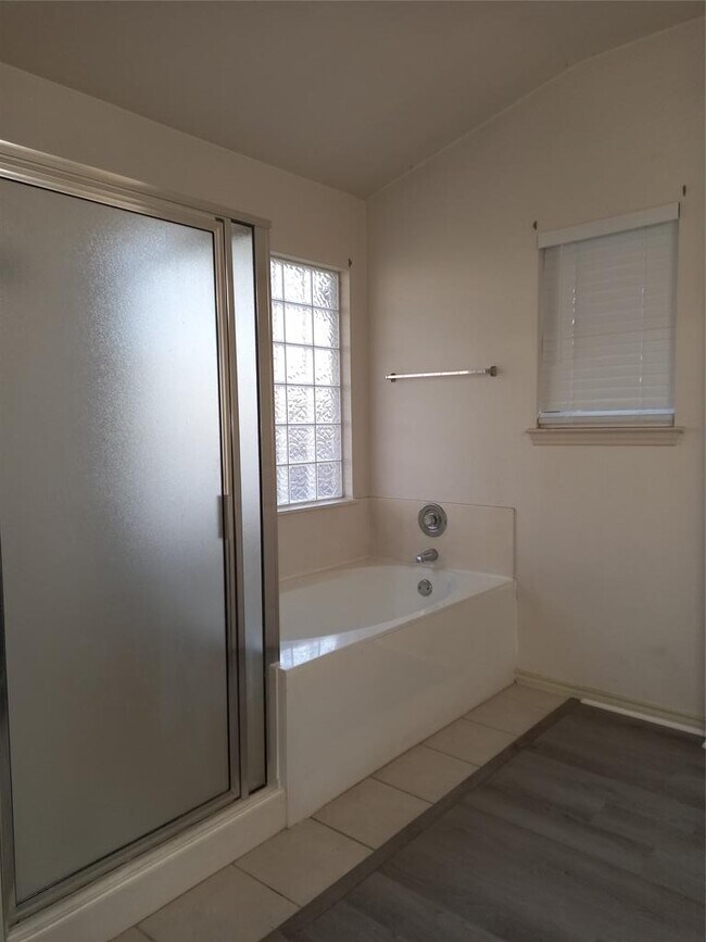 Building Photo - 2018 Old Ml Rd