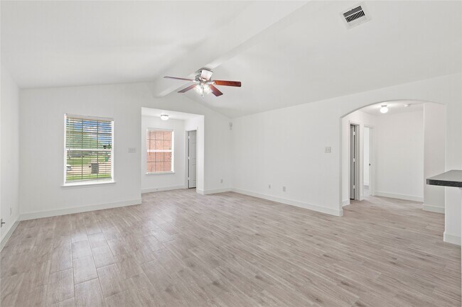 Building Photo - 4303 Sunflower Creek Ln