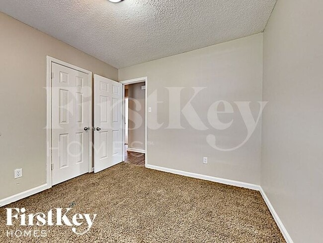 Building Photo - 5961 Wedgewood Cove
