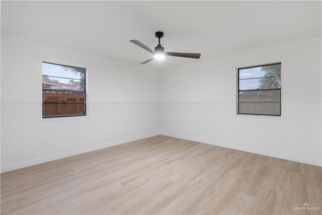 Building Photo - 20 N 17th St