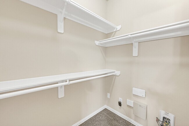Building Photo - 2414 Snowy Egret Drive