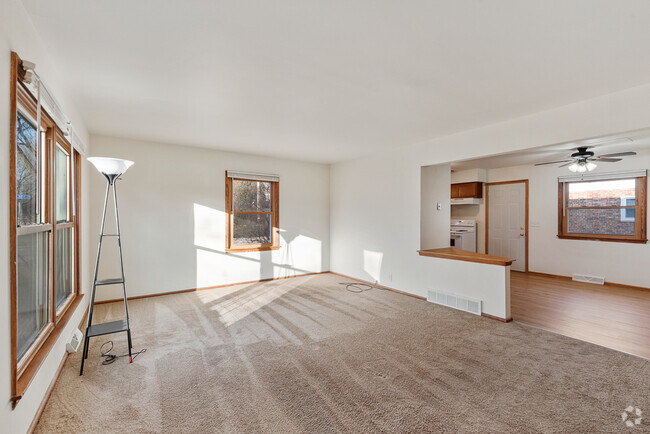 Building Photo - 11635 W Diane Dr