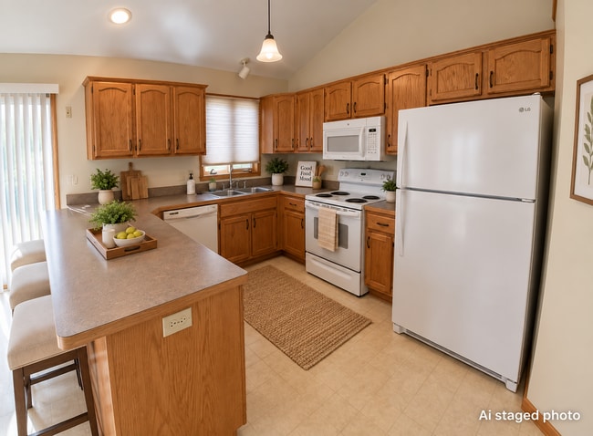 Building Photo - 3724 Everett Dr