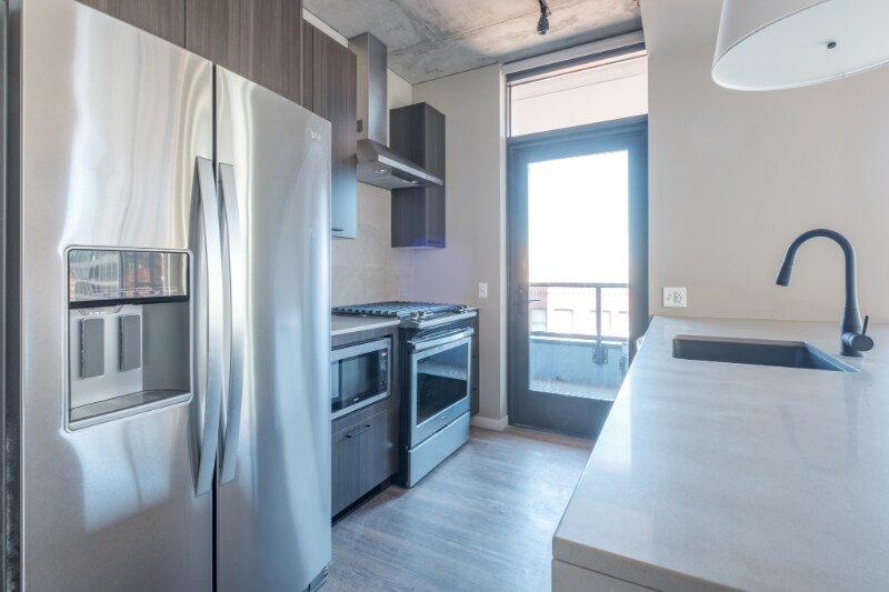 Building Photo - 50 N Sangamon St